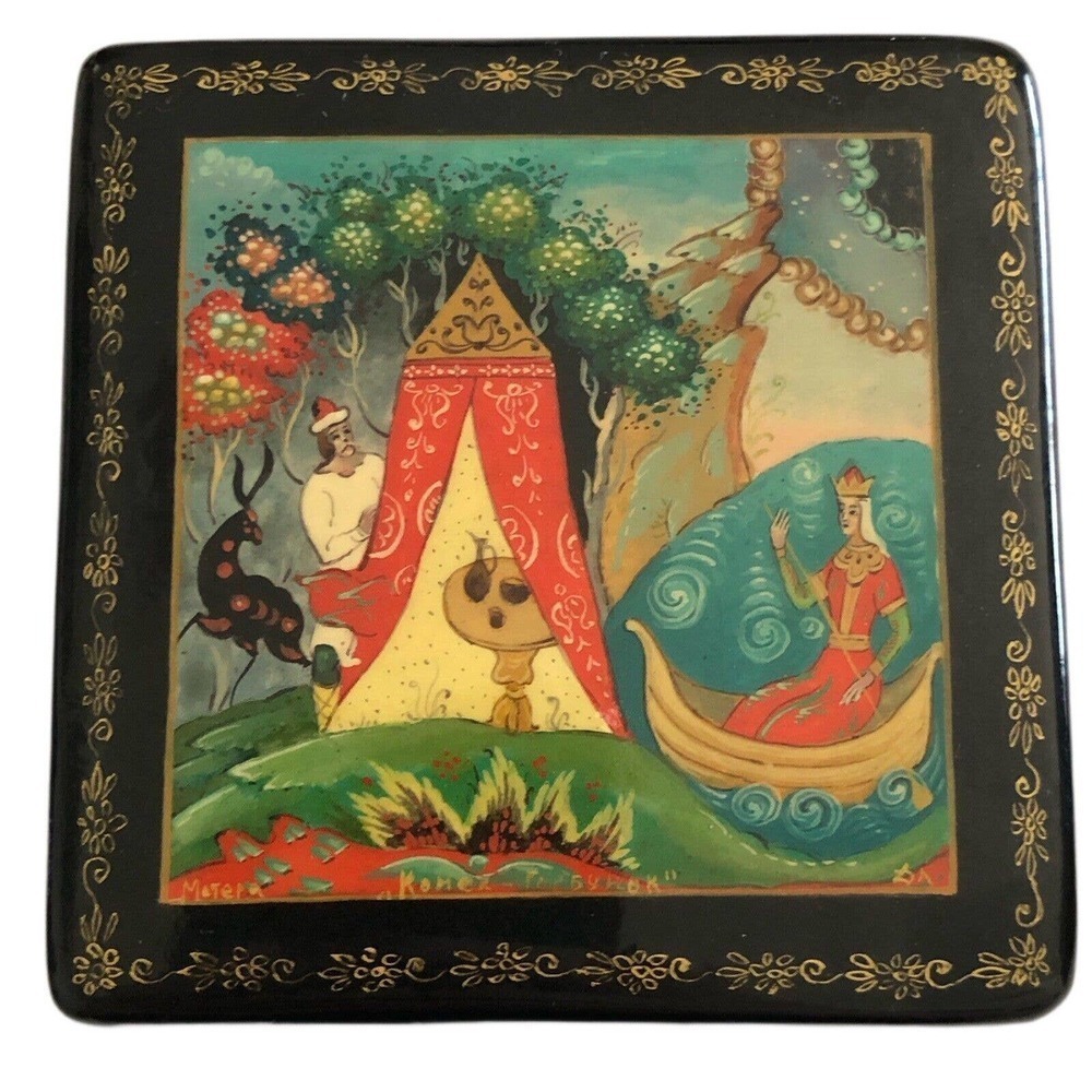 Vintage Russian USSR Lacquer Box Hand Painted 3'' W/ Signature